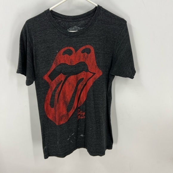 the Rolling Stones Tops - Rolling Stones graphic tongueT-shirt M